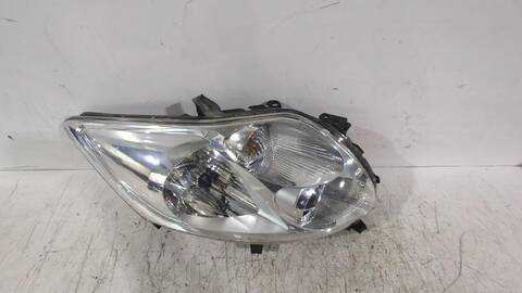 Foto 3ª: Faro Derecho Toyota Auris 1.6 ZRE151_) 124CV [1ZR-FE] (2006)