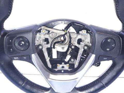 Foto 2ª: Volante Toyota Auris 1.8 16V HIBRIDO) 99CV 73KW [2ZR] (2014)