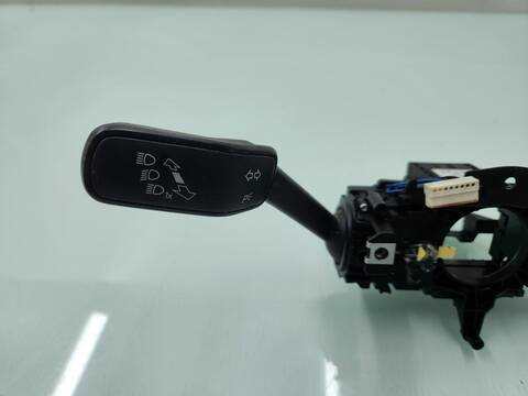 Foto 3ª: Mando Multifuncion Volkswagen Golf SPORT R-LINE 150CV 110KW [DPCA] (2020)
