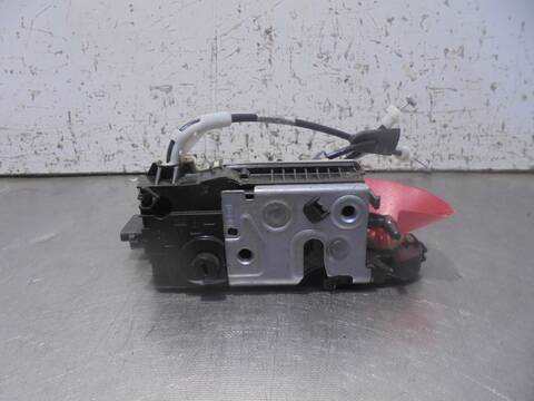 Foto 4ª: Cerradura Puerta Delantera Izquierda Peugeot 208 1.6 16V HDI FAP 92CV 68KW [9H06] (2014)