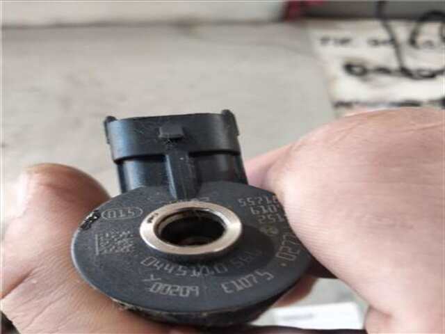 Foto 3ª: Inyectores Citroen C4 1.6 BUSINESS CLASS [1.6 LTR. - 88 KW BLUE-HDI FAP] [BHZ]