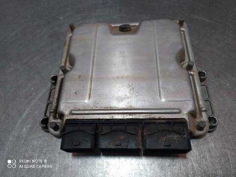 Foto 3ª: Centralita Motor ECU Renault Trafic 9 - PLAZAS L2H1) ACRISTALADO COMBI LARGO 135CV 99KW [G9U B7] (2003)