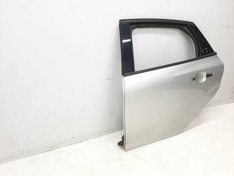 Foto 3ª: Puerta Trasera Izquierda Ford Focus TREND 72KW [JQDA] (2010)