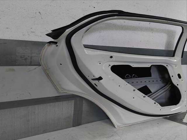 Foto 3ª: Puerta Trasera Izquierda Mercedes Clase GLA 45 2.0 GASOLINA AMG 4MATIC 360CV 265KW M133.980 X156)