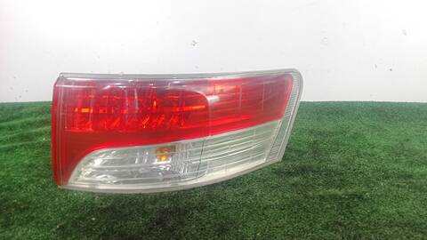 Piloto Trasero Derecho Toyota Avensis 2.0 D-4D ADT270_) 126CV 93KW