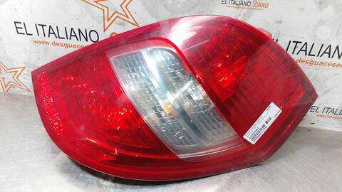 Piloto Trasero Derecho Mercedes Clase A 140 A 160 CDI A-EDITION 82CV 60KW