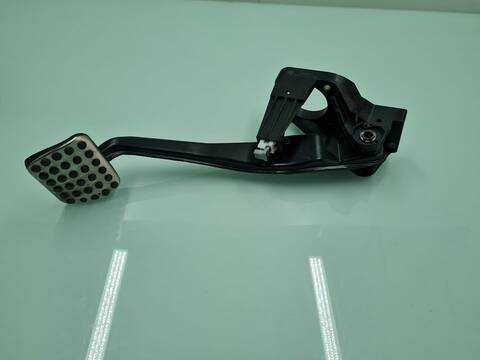 Pedal Freno Mercedes Clase A 140 A 45 AMG 4-MATIC 176.052) 381CV 280KW