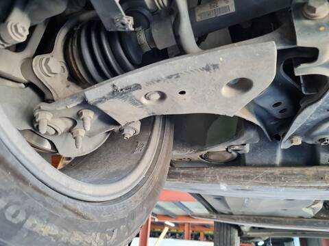 Brazo Suspension Delantero Derecho Volkswagen T-Roc 2.0 TDI 150CV 110KW