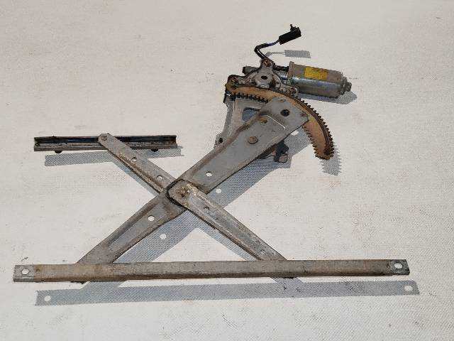 Foto 4ª: Elevalunas Eléctrico Delantero Izquierdo Nissan Patrol 2.8 TD Y61 TD6 [RD28ETI] (1999)