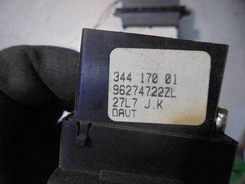 Foto 3ª: Mando Multifuncion Peugeot 406 SVDT BERLINA 109CV 80KW [RHZ] (2000)