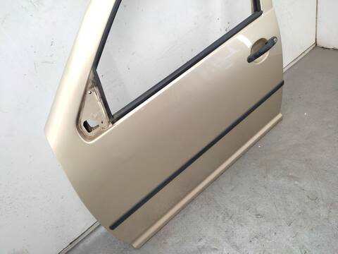 Foto 3ª: Puerta Delantera Izquierda Volkswagen Golf 1.6 16V 105CV 77KW [AZD] (2001)