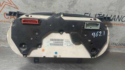 Foto 3ª: Cuadro de Instrumentos Opel Vivaro FURGON 2.7T CORTO 101CV 74KW [F9Q U7] (2002)