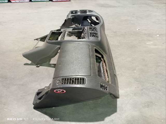 Foto 3ª: Salpicadero Nissan Patrol 2.8 TD Y61 TD6 [RD28ETI] (1999)