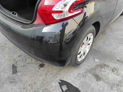 Foto 3ª: Paragolpes Trasero Peugeot 208 ZM01 (2013)