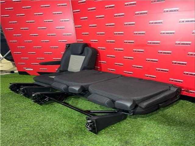 Foto 3ª: Asientos Traseros Ford Transit 2.0 320 L1 TRANSIT TREND [2 0 LTR. - 96 KW TDCI CAT] 131CV