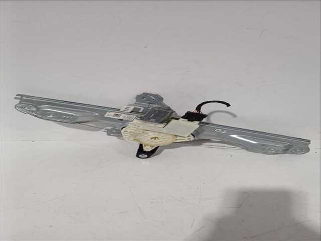 Foto 2ª: Elevalunas Manual Trasero Derecho Nissan Qashqai 1.3 DIG-T 140CV [HR13DDT] (2013)