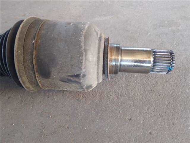 Foto 2ª: Transmision Delantera Izquierda Mercedes Clase B 150 2.0 180 CDI (245.207) [2.0 LTR. - 80 KW CDI CAT] [OM 640.940]