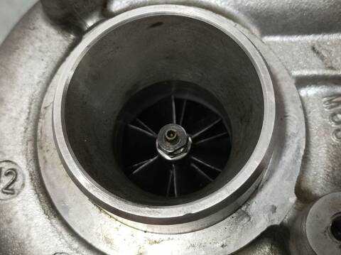 Foto 2ª: Turbocompresor Peugeot 508 1.6 E-HDI FAP 115CV 84KW [9H05] (2011)