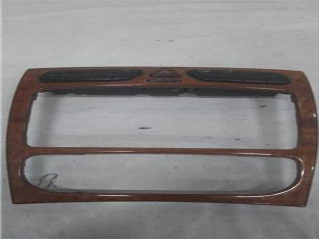 Consola Central Mercedes Clase C 160 BERLINA