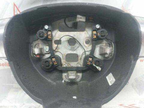 Foto 4ª: Volante Ford Focus TREND 116CV 85KW [KKDA1G] (2008)