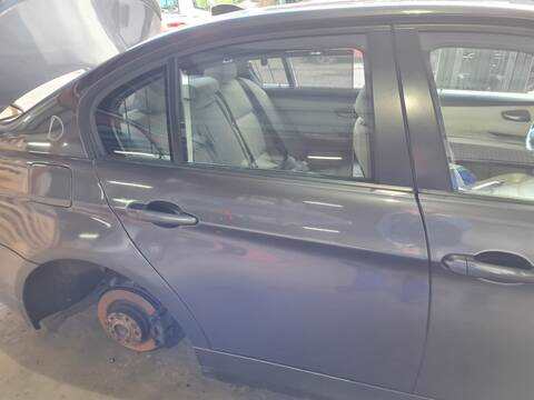 Puerta Trasera Derecha Bmw Serie 3 315 320D BERLINA 163CV 120KW