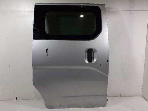 Puerta Lateral Corredera Derecha Nissan NV200 1.5 DCI CAT