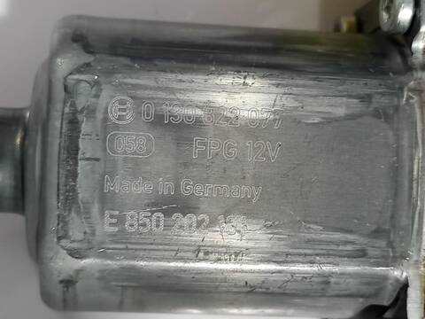 Foto 3ª: Elevalunas Eléctrico Delantero Izquierdo Volkswagen Golf COMFORTLINE BLUEMOTION AUT. 150CV (2013)