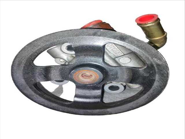 Foto 2ª: Bomba de Direccion Toyota Corolla 2.0 D-4D CUR10_ CUR10R) (2004)