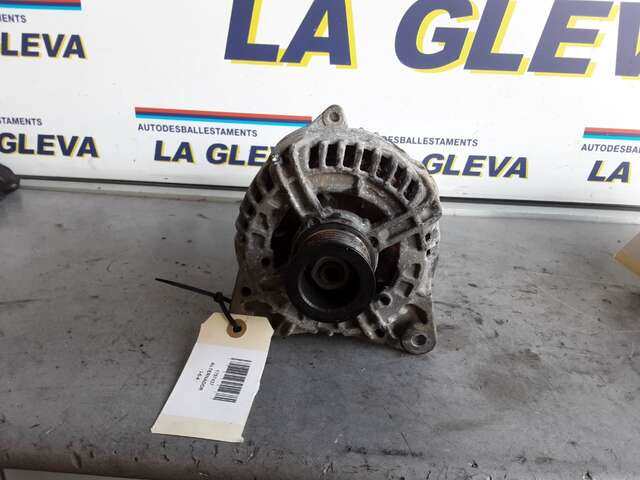 Foto 1ª: Alternador Nissan Interstar 2.5 DCI 120CV [G9U 712] (2004)