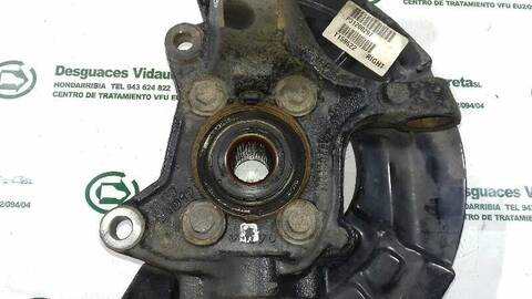 Foto 3ª: Mangueta Delantera Derecha Volvo XC 90 D5 KINETIC 136KW) 7 ASIENTOS) 185CV [D5244T4] (2007)