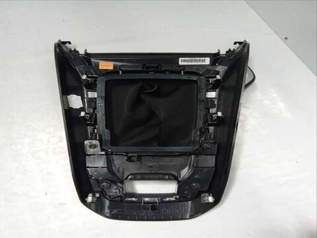 Foto 3ª: Palanca de Cambio Peugeot 308 1.2 THP 110 110CV 81KW [HNP (EB2ADT),HNV (EB2DTM),HNZ (EB2DT)] (2018)