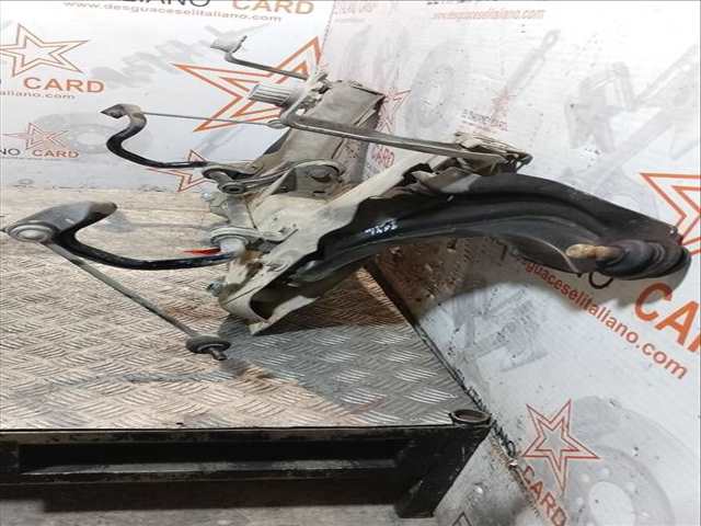 Foto 2ª: Puente Delantero Renault Clio ZEN 90CV 66KW [H4B A4] (2015)