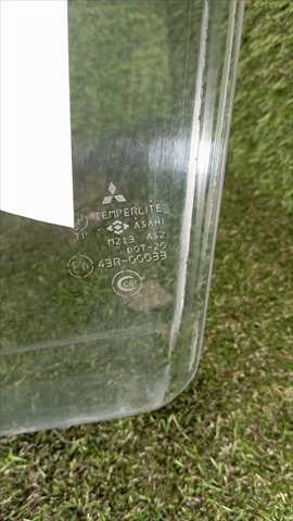 Foto 3ª: Luna Delantera Izquierda Mitsubishi Montero 3.5 GASOLINA V60 GDI AUTOM [6G74] (2001)