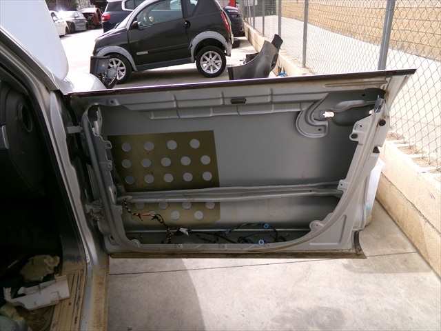 Foto 2ª: Puerta Delantera Derecha Volkswagen Touareg 2.5 TDI 2002-2010 [BAC] (2005)