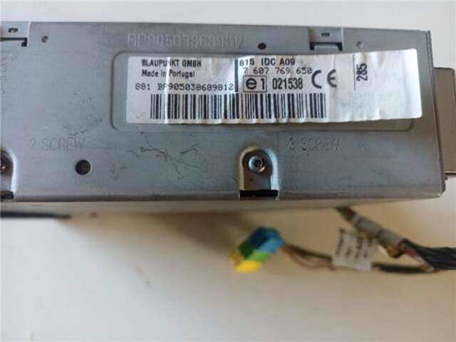 Foto 2ª: Sistema Audio Radio CD Peugeot 307 2.0 [2.0 LTR. - 100 KW 16V CAT (RFN - EW10J4)] [RFN (EW10J4)]