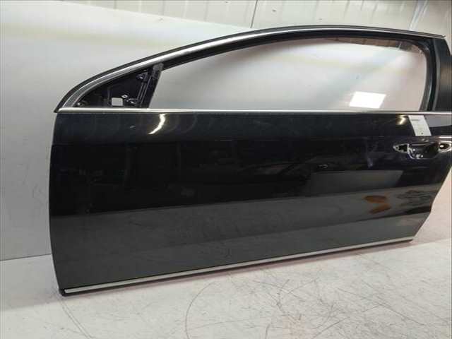Puerta Delantera Izquierda Volkswagen Passat 140 CV 103KW
