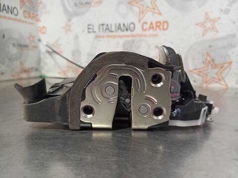 Foto 4ª: Cerradura Puerta Delantera Derecha Toyota Yaris HYBRID ACTIVE 101CV 74KW [1NZ] (2019)