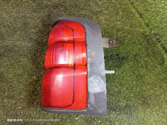 Foto 2ª: Piloto Trasero Derecho Nissan Patrol 2.8 TD Y61 TD6 [RD28ETI] (1999)