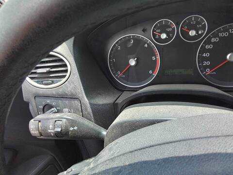 Foto 4ª: Mando Luces Ford Focus GHIA 116CV 85KW [KKDA] (2006)
