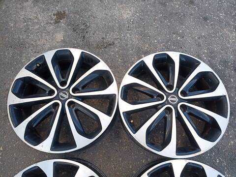 Foto 3ª: Juego LLantas Nissan Qashqai TEKNA PREMIUM 131CV 96KW [R9MA405] (2012)