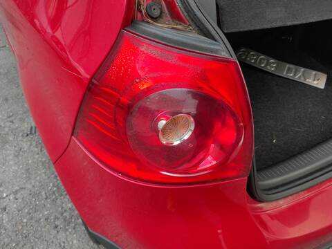 Piloto Trasero Izquierdo Volkswagen Golf BKC