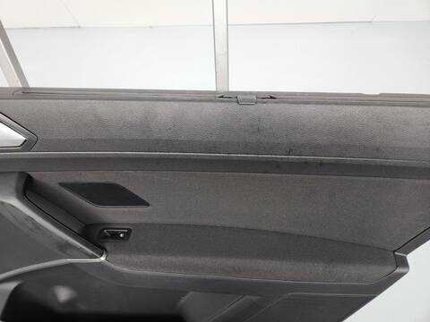 Foto 2ª: Tapizados Cartoneras Volkswagen Touran LIFE 149CV 110KW [DXPA] (2024)
