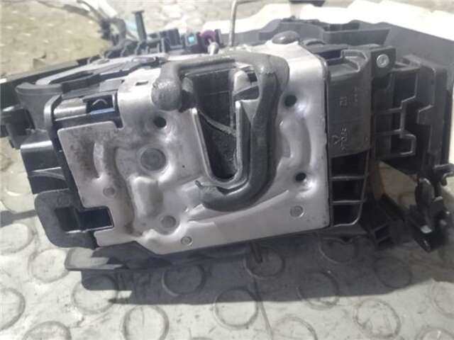 Foto 2ª: Cerradura Puerta Delantera Derecha Mercedes Clase C 160 2.1 C 220 D (205.304) [2.1 LTR. - 125 KW CDI CAT] [651.921]