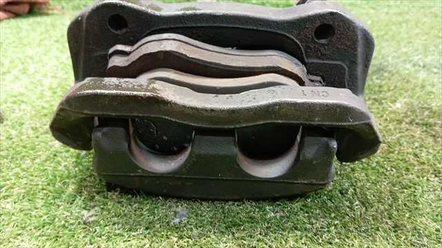 Foto 4ª: Pinza Freno Delantera Izquierdo Nissan Navara 2.5 D D40 [YD25] (2005)