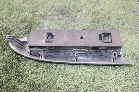 Foto 3ª: Botonera Elevalunas Kia Carnival J3 (2006)