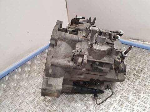 Foto 2ª: Caja Cambios Mitsubishi Colt 1.5 DI-D INFORM BERLINA 95CV 70KW [639939] (2006)