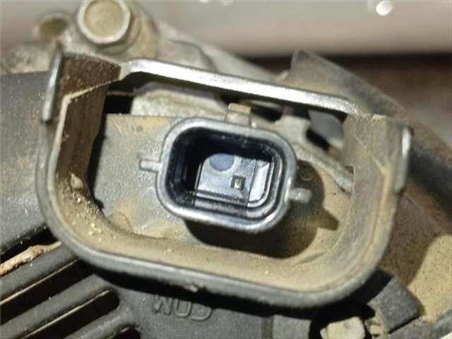 Foto 3ª: Alternador Dacia Dokker 1.5 ESSENTIAL [1.5 LTR. - 70 KW BLUE DCI DIESEL FAP CAT]