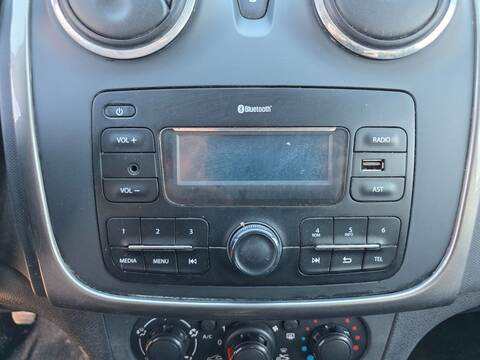 Sistema Audio Radio CD Dacia Sandero H4B408