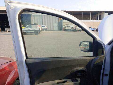 Foto 3ª: Elevalunas Eléctrico Delantero Izquierdo Dacia Dokker AMBIANCE 90CV 66KW [K9K C6] (2013)