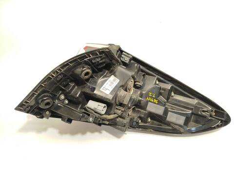 Foto 3ª: Piloto Trasero Izquierdo Toyota CHR 1.8 HYBRID ZYX10_ ZYX11_) 98CV 72KW [2ZR] (2017)